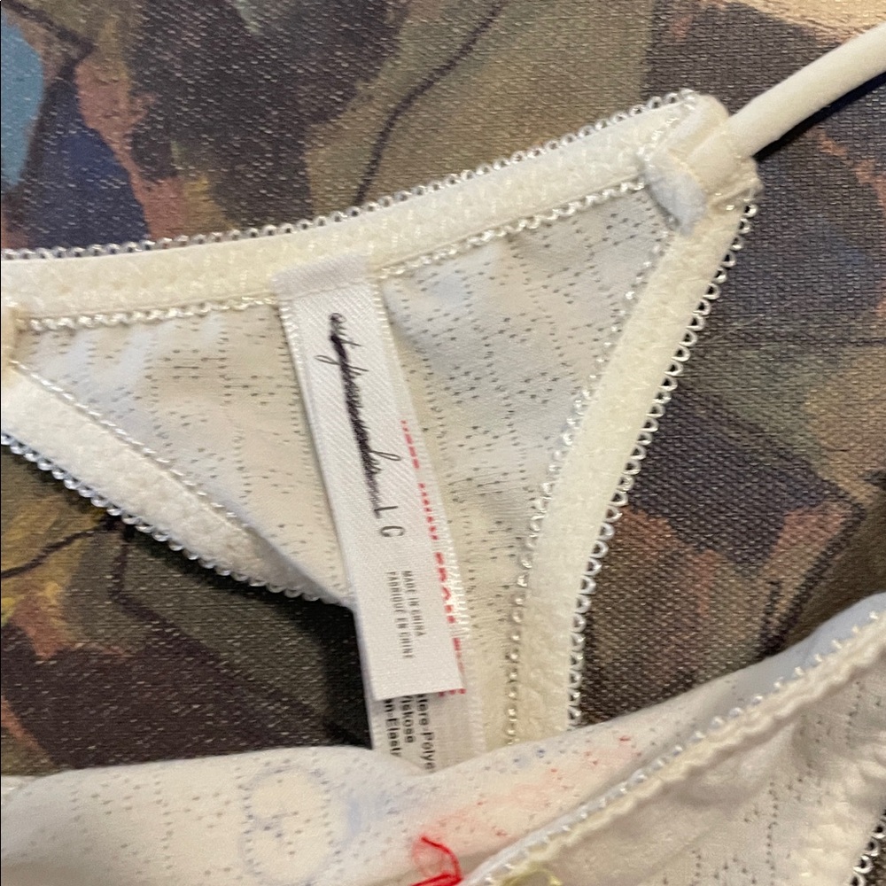 G String - Picture 2 of 3